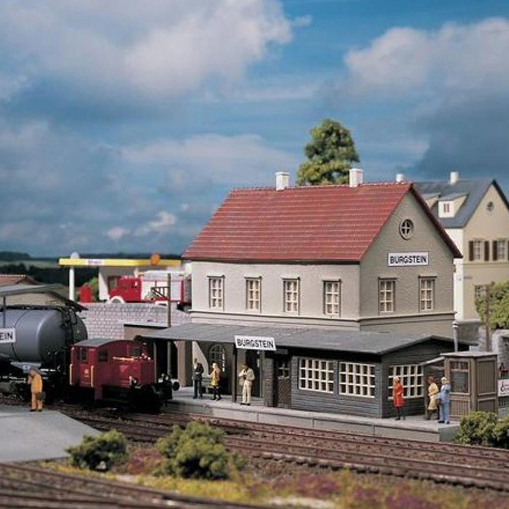 1:87 HO Scale Train Station Railway Platform Model Building Scenery 6 inch 1:87 HO Scale Train Station Railway Platform Model Building Scenery 6 inch