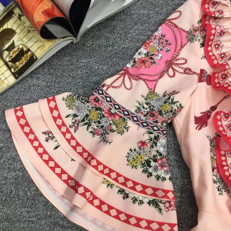 Qian Han Zi Новое весеннее дизайнерское Модное Длинное Платье женское платье с расклешенными рукавами и цветочным принтом, милое элегантное платье макси с рюшами