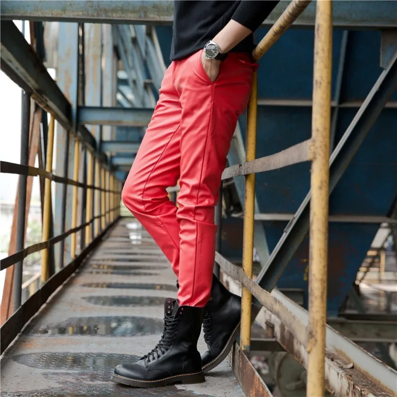 Herfst Winter Mens Moto Biker Elastische Faux Leren Broek Mode Volledige Lengte Winddicht Slim Fit Plus Size Mannelijke Potlood Broek Herfst Winter Mens Moto Biker Elastische Faux Leren Broek Mode Volledige Lengte Winddicht Slim Fit Plus Size Mannelijke Potlood Broek