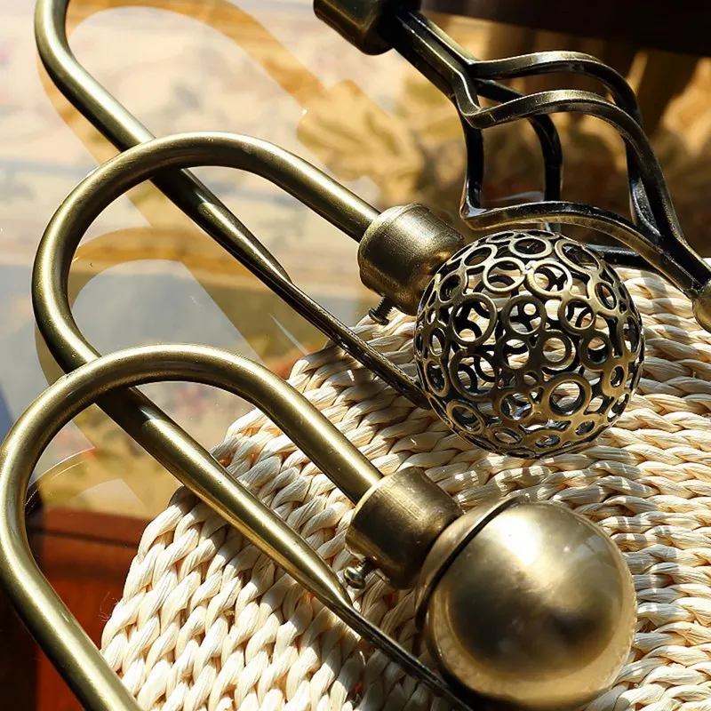 

2PCS Hollow Zinc Alloy Ball Shape Curtain Hook Household U Type Curtain Hook Windows Hardware Curtain Accessories