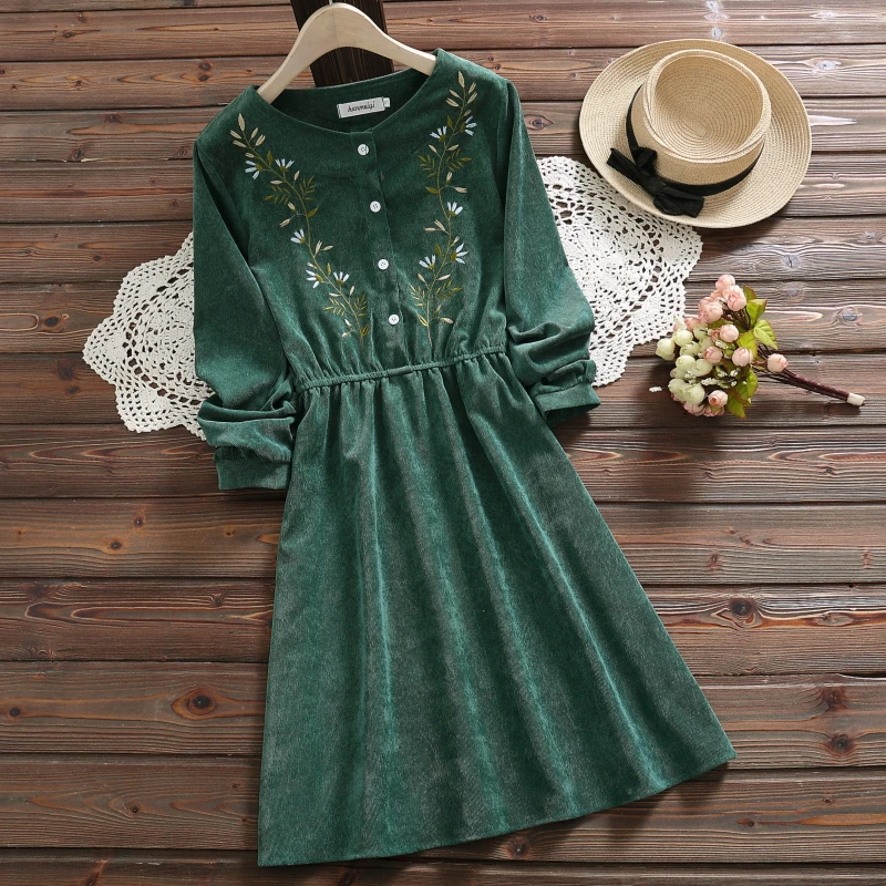 

Japanese Mori Girl Dress Autumn Winter Lady Green Vestidos Women Long Sleeve Flower Embroidery Corduroy Dresses S-XXL