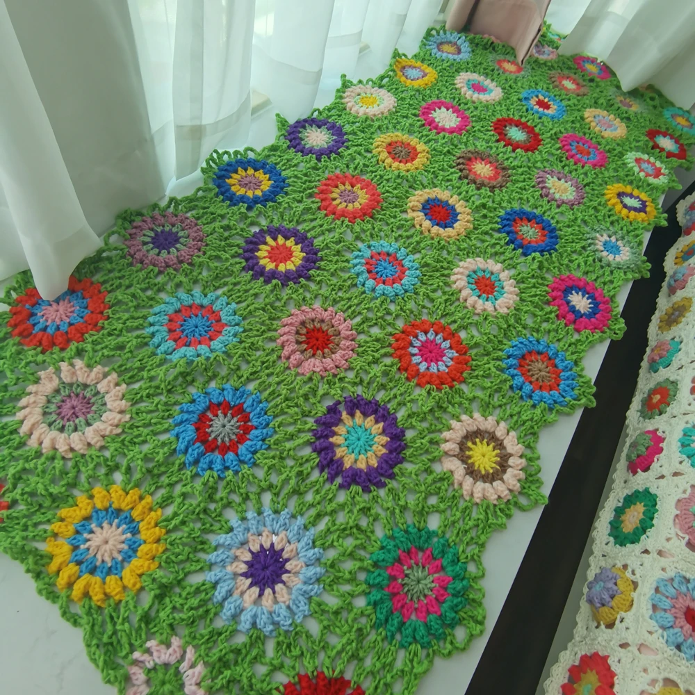 two-girls-handmade-hook-sofa-nap-blanket-carpet-decoration-diy-flower-blanket-crocheted-piece-splicing-handmade-tablemats