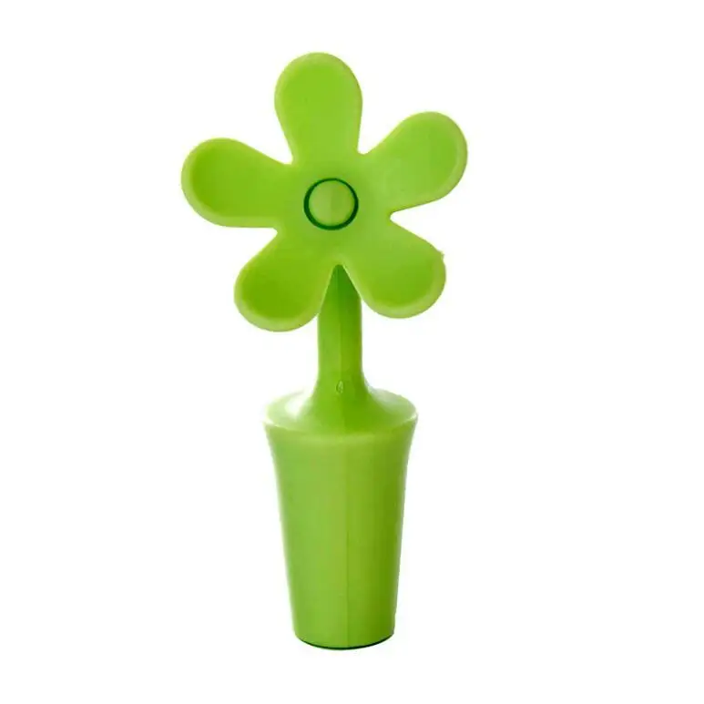 1 Piece Silicone Red Wine Manual Press Wine Bottle Seal Wine Stopper Flower Elephant Shape Wine Stopper Wine Accessories - Color: green