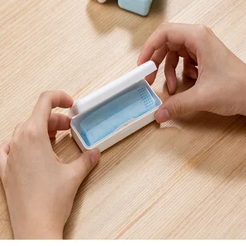 

Buckle Mini Face Cover Storage Box Student Pocket Portable Face Shield Dust-prof Box Multifunctional Anti-dirty Storage Box