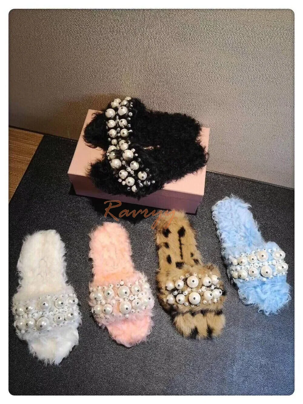 

Ravryy 5 Colors Rivet Pearls Winter Wool Flat Slippers Women's Luxury Design Sheepskin Slippers Ladies Leopard Flats Shoes