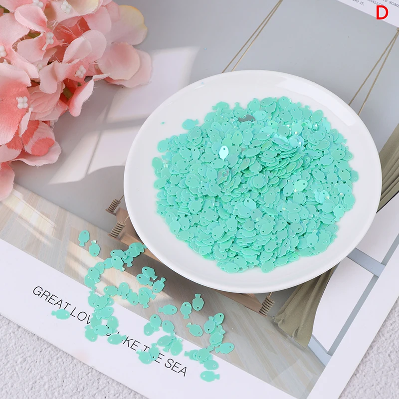 10 г/пакет красочные рыбки блестки DIY Slime материал блестки Lentejuelas фитинги для рукоделия ремесло бижутерия 6*8 мм - Цвет: D