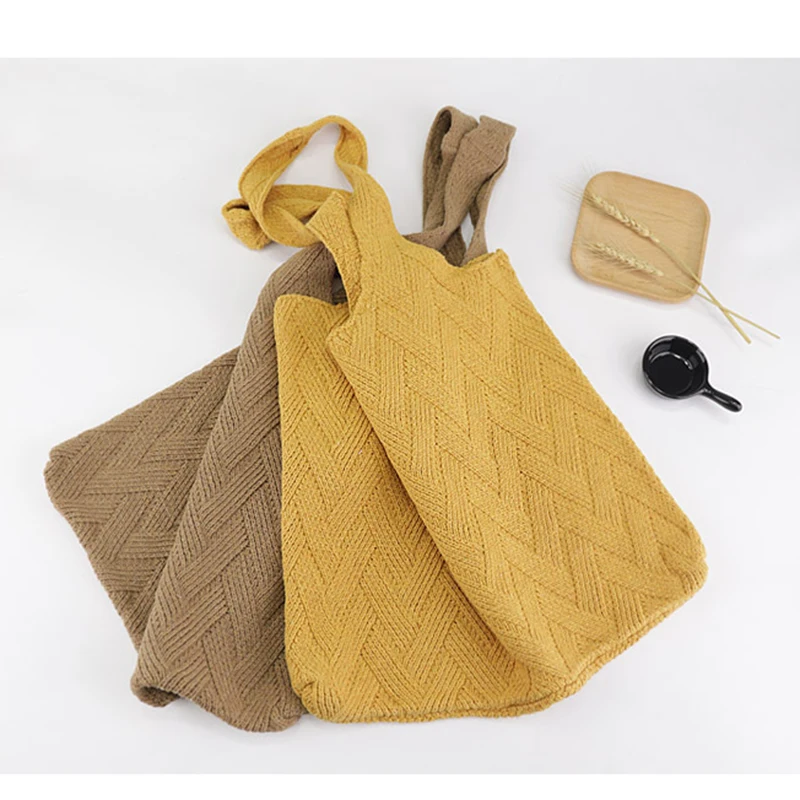 12079147281_901865465