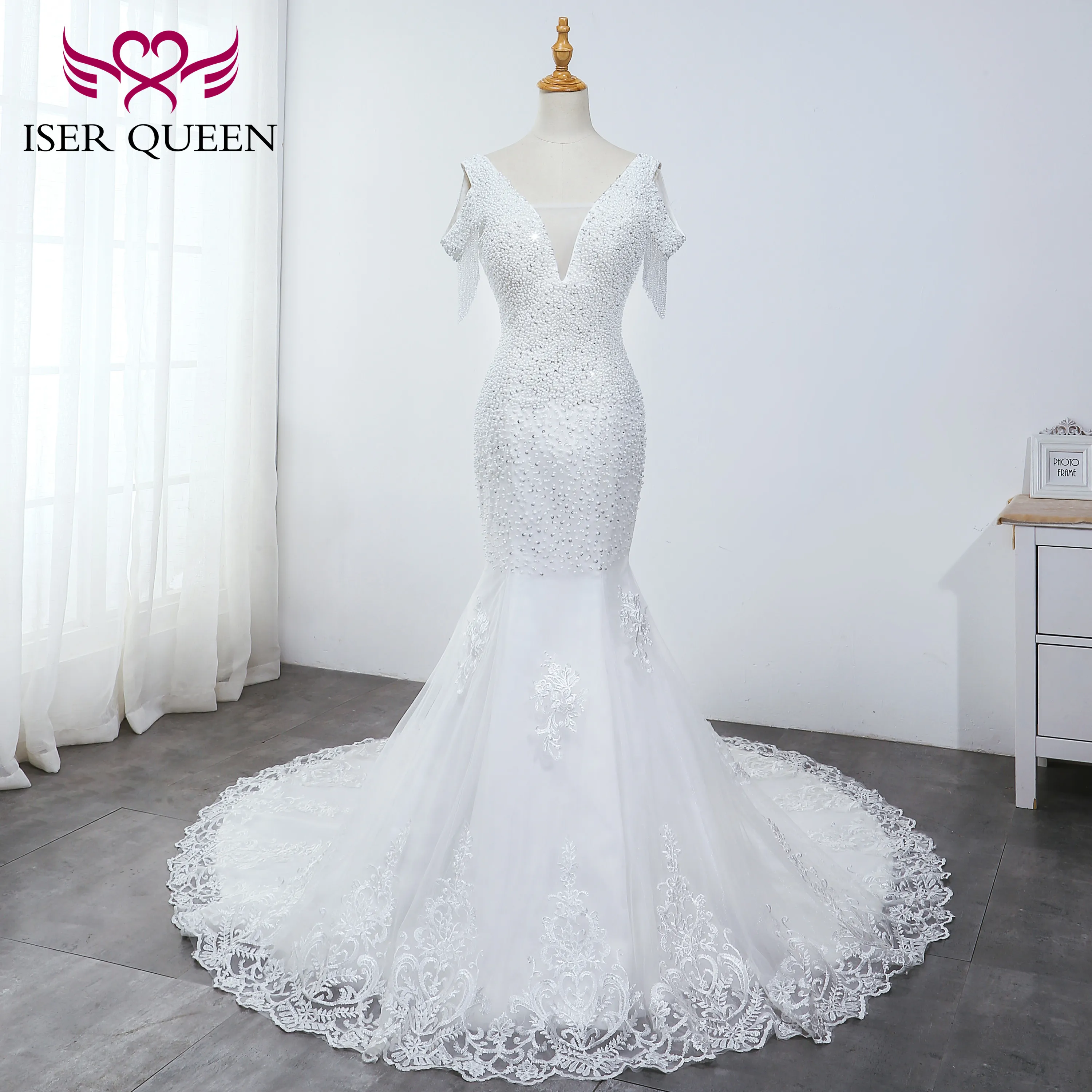

Pearls Beading Deep V-neck Cap Sleeves Mermaid Wedding Dress 2020 Elegant Pure White Embroidered Lace Bride Dress WX0037