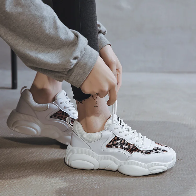 

W Red Man Running Shoes Women's Athletic Shoes Women's 2019 Spring New Style Versatile Casual Leopord Pattern Bear Daddy Shoe