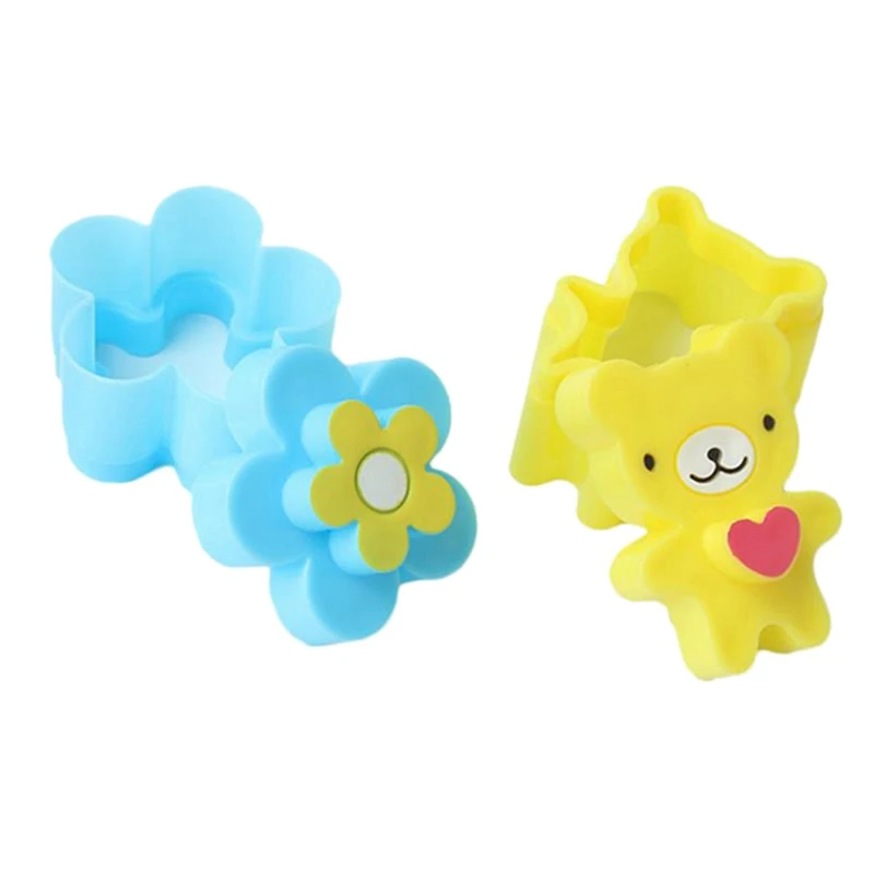 

Cute Animal Shape Sandwich Mold Mini Cookie Cutter for Kids Plastic Bento Cutter Tool Biscuit Embossed Device Bakeware