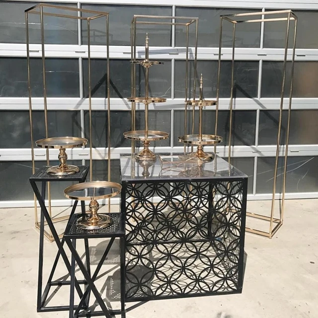 

3pcs/set)No black table and circle and cake stand)Gold Square Iron Metal Wedding Floral Stand Backdrops For Wedding yudao1729
