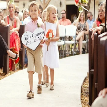 

Heart Shape Here Comes The Bride Sign Wedding Wooden Plaque Decoration White Love Wooden Wedding Double-Sided English Listing