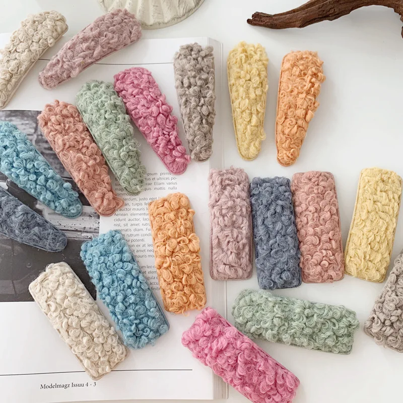 

Ruoshui Woman Lambswool Hair Clips Girls Pompom Hair Accessories Sweet Hair Clips Hairgrip Headwear Femme Fashion Hair Ties