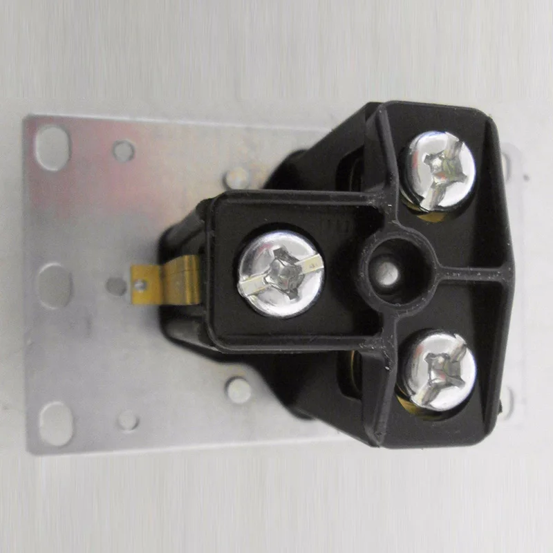 

Electrical Outlets Socket Power Flush Mounting Receptacle 30A 250V Practical New