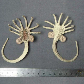 

In stock 1/6 scale Prometheus Star Beast Facehugger Larvae Alien creature Action Figure 1/6 Accessory for 12 "Action Figure