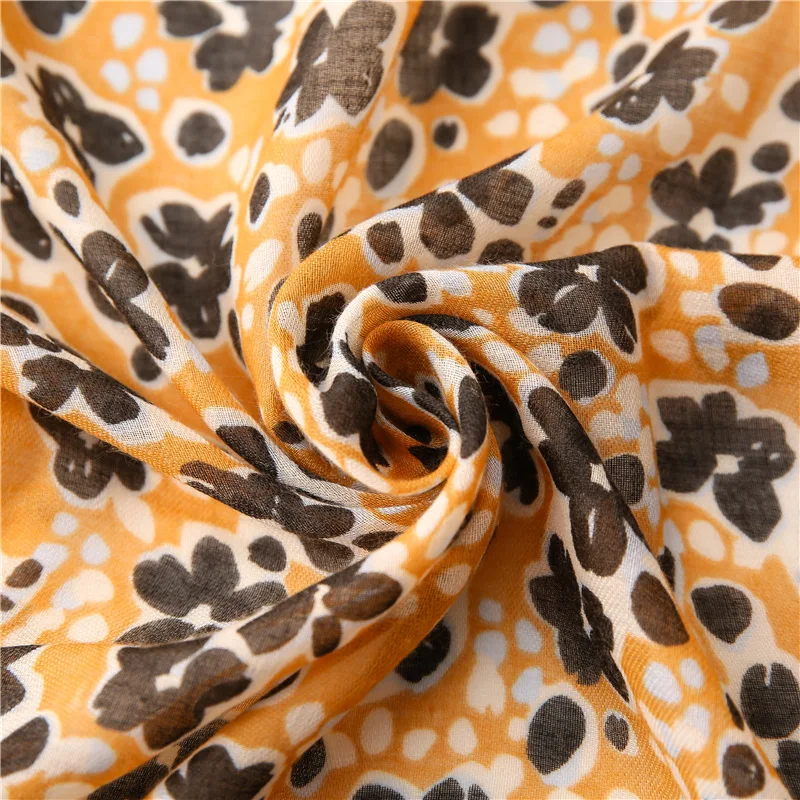 13437596035_906224695