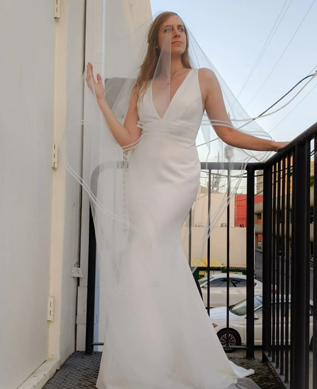 

Elegant Long Mermaid V-Neck Wedding Dresses Ivory Satin Open Back Robes De Mariée Bridal Gown For Women