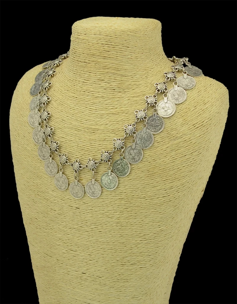 عقد العملات الذهبية – لمسة تراثية فاخرة