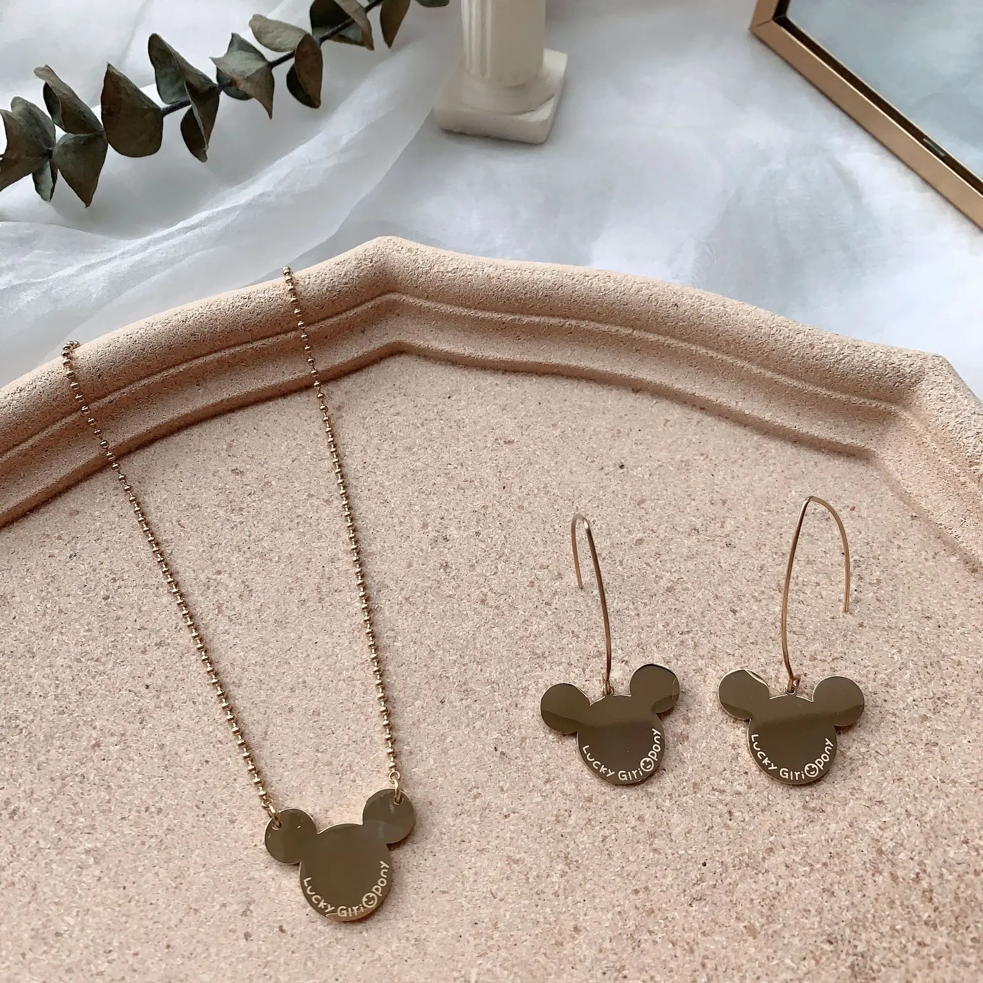 e554a67ab0bfefb08cfa35c516d34b