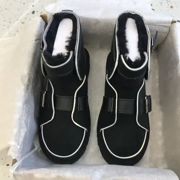 

Net red locomotive snow boots female winter 2019 new increase inside a foot fur shoes thick non-slip cotton shoes