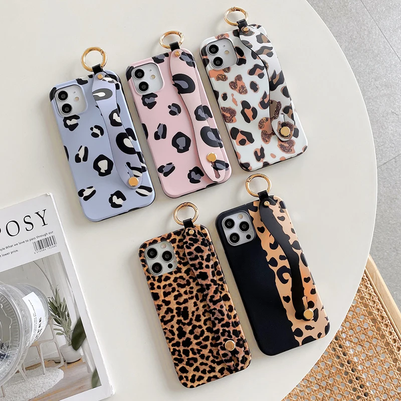Vogue Wrist Strap Phone Cover For iPhone 12 Mini 11 Pro Max X XR XS 6S 7 8 Plus Vintage Leopard Print Gold Ring Matte Soft Case | Мобильные