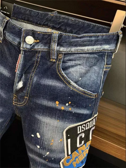 2020 Dsquared2 men's jeans size 44-46 