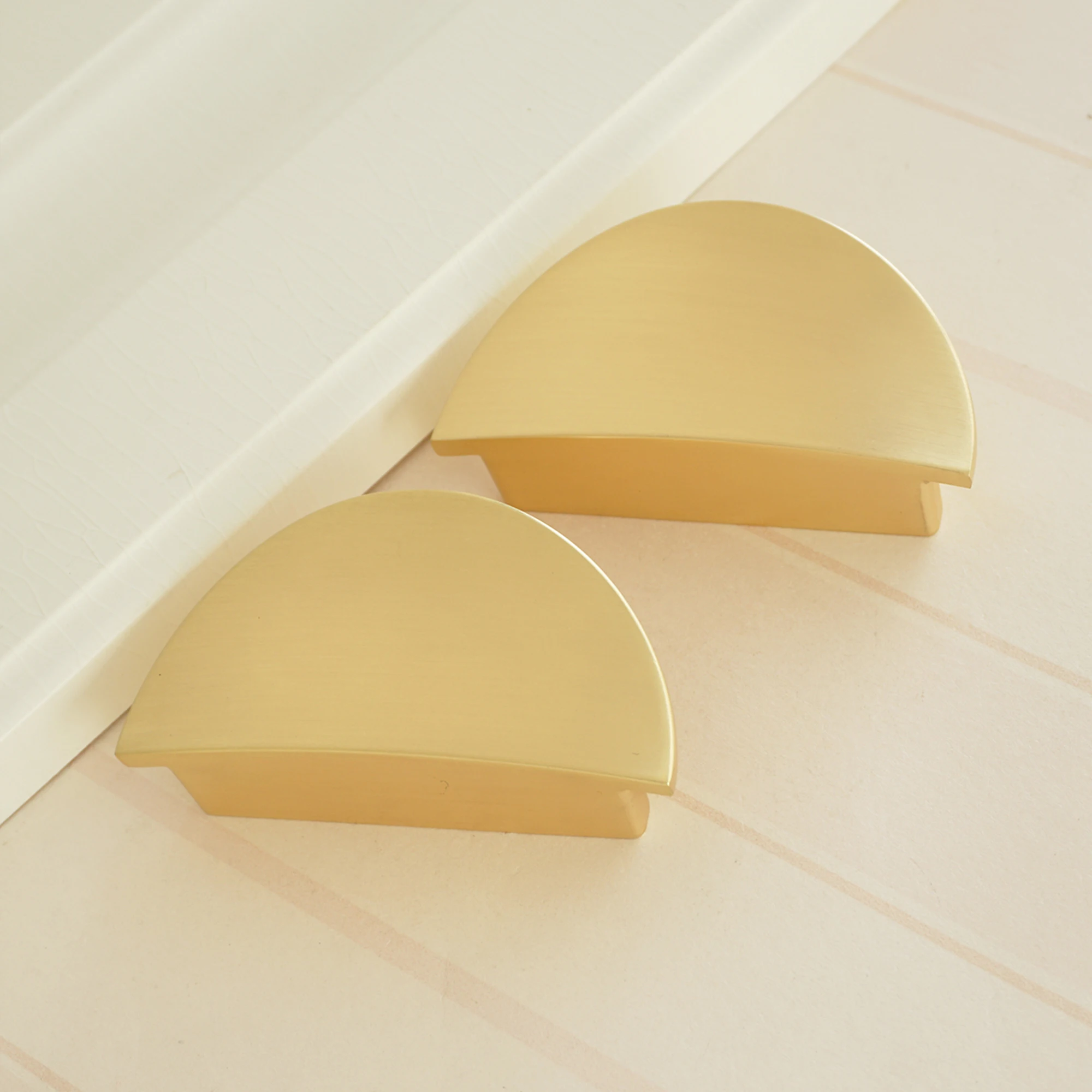 2.5" Semicircular Brass Drawer Knobs Zinc Alloy Door Pull Handles Kitchen Cabinet Handle Wardrobe Cupboard Pulls Hardware 64mm