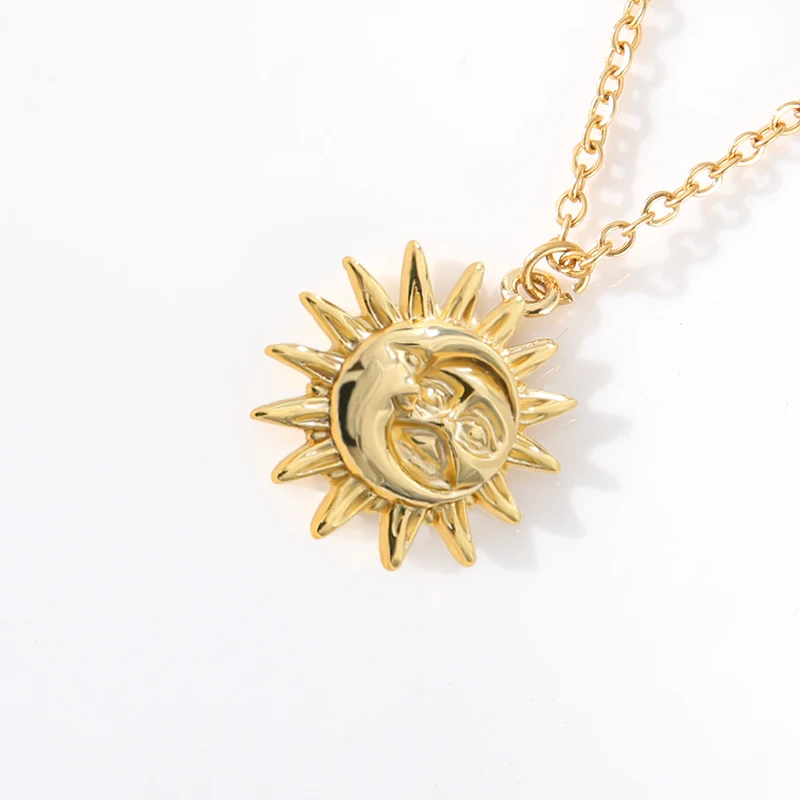 1 pezzo Raffinata collana con pendente in oro placcato acciaio inossidabile a forma di luna e stelle con diamanti, impermeabile per donne | SHEIN ALIA