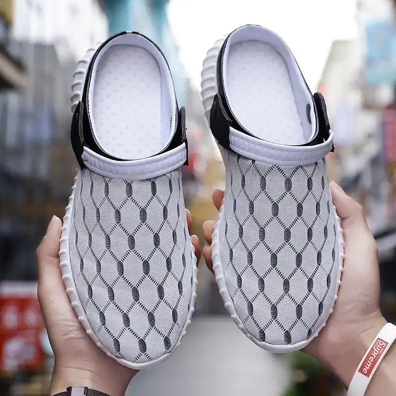 sandal supreme original