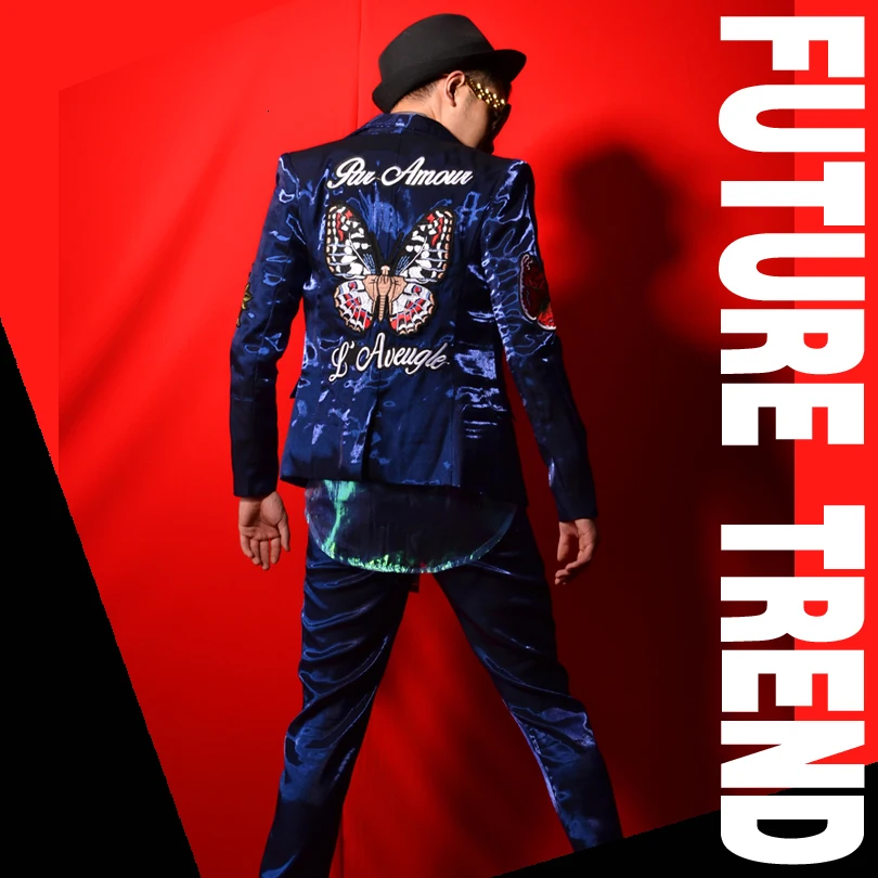 

Blue Colour System Split Joint Embroidery Suit Design Man's Suit Trend Leisure Time Personality Printing Two-piece Set Man's