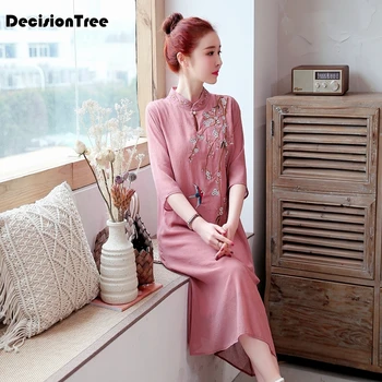

2020 cheongsam qipao traditional chinese style floral embroidery cheongsam dress women mandarin collar half sleeve qipao dress