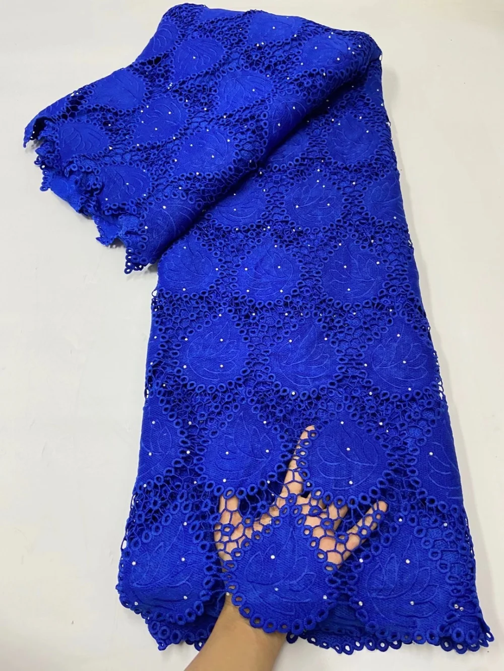 E8B2A37EB79C3DBFED4D15B7D0A86EBD