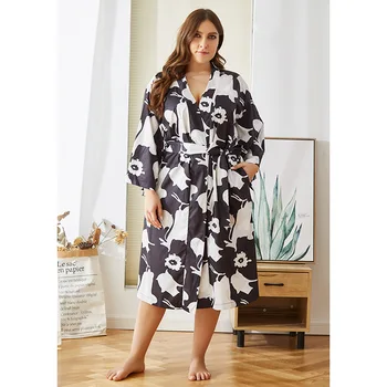 

2020 New Plus Size Satin Silk Bath Robes Spring Summer Print Three Quarter Satin Nightwear Female Cozy Casual Dressing Gown