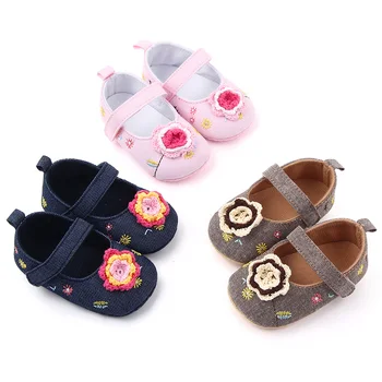 

Childs Baby Girl Embroidered Shoes Anti-Slip Casual Walking Booties Newborn Babys Girls Princess Shoes Soft Soled Flat Sneakers