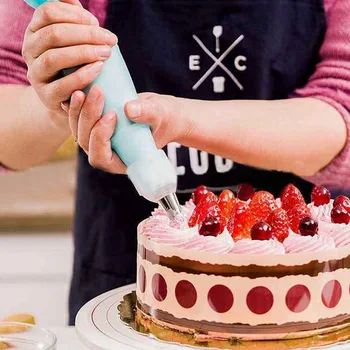 

106pcs/set Creative Cake Decorating Kit Pastry Tube Fondant Tool Kitchen Dessert Pastry Baking Cake Turntable Set Supplies