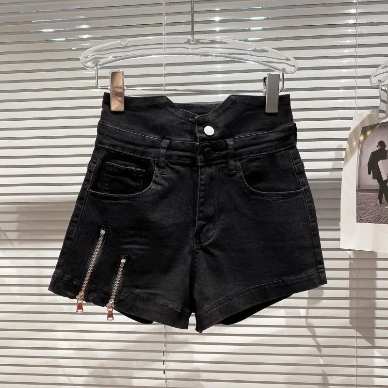 Рисунок 2 - Женские летние джинсовые шорты на молнии