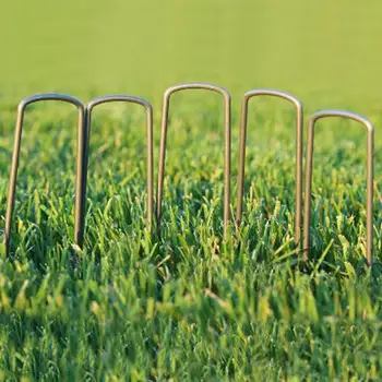 

50pcs Galvanized Steel Garden Pile U-nail Fixing Nail for Fixing Weed Fabric Landscape Fabric Mesh Floor