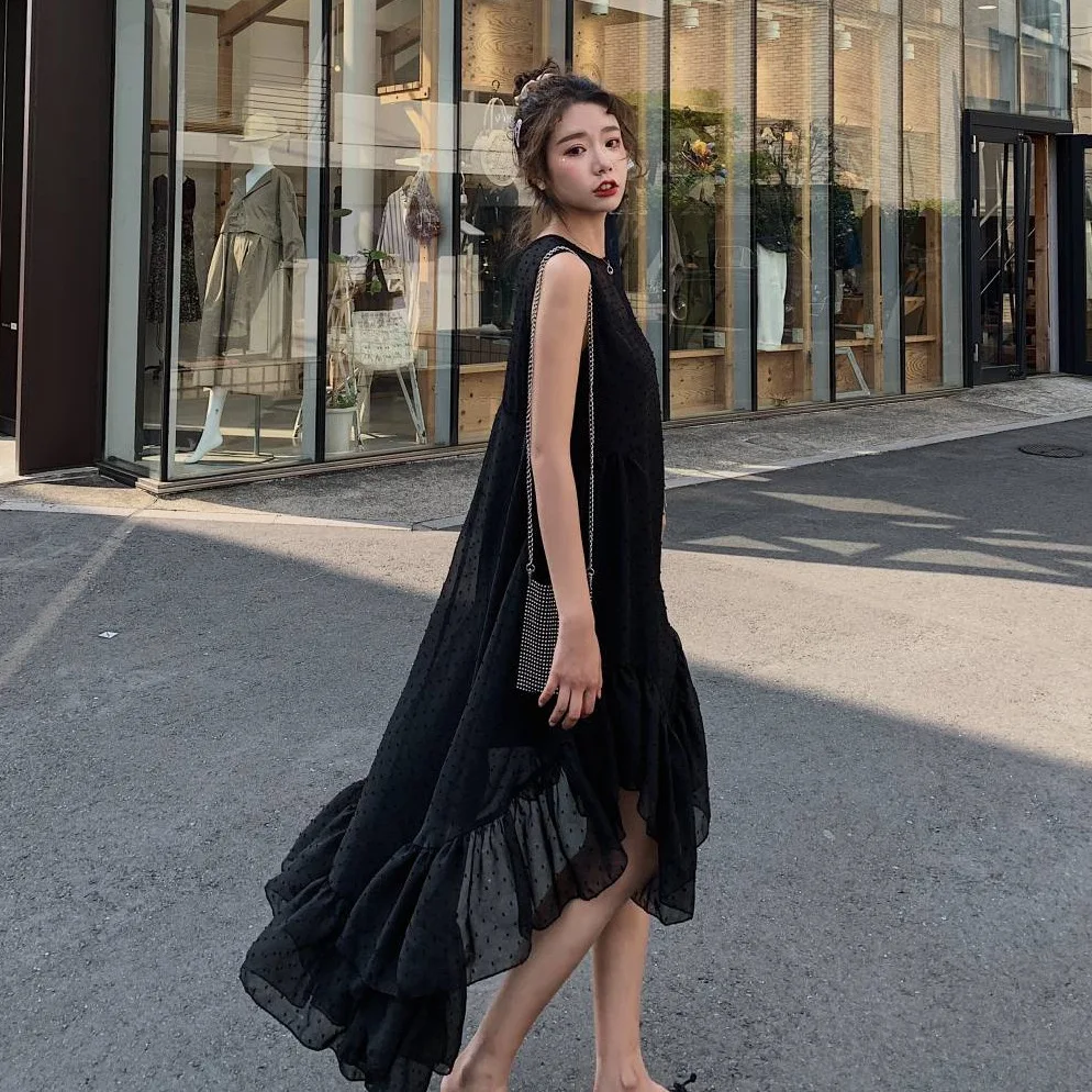 

Photo Shoot CHIC Dark Abstinence Polka Dot Chiffon Crew Neck Sleeveless Fairy Irregular Big Hemline Dress Two-Piece Set Summer