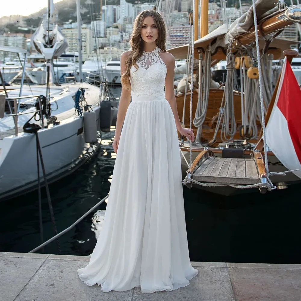 

Chiffon Beach Wedding Dresses Elegant Appliques Lace Bride Gown Halter Neck Boho Princess Party Gowns with Lace-up 2022