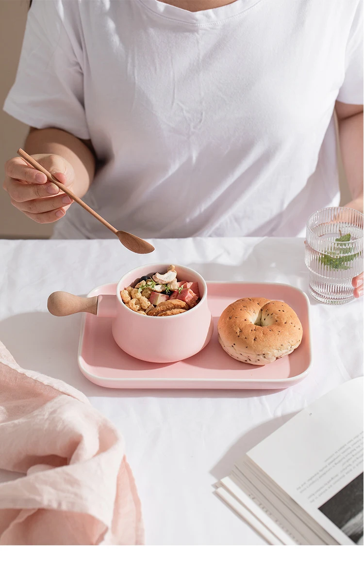 Wood-handle-bowl-with-tray_08