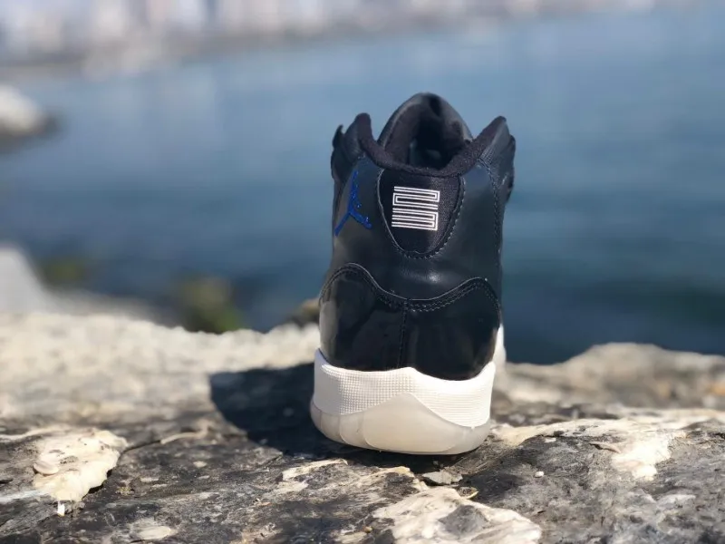 Jordan 11 Retro Blak Jordan 11 Retro Blak