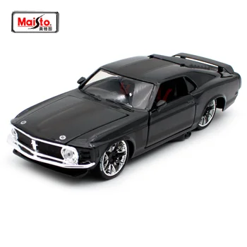 

Maisto 1:24 1970 Ford Mustang Boss 302 Involving car diecast for Ford old classical car model cool motorcar diecast 32451