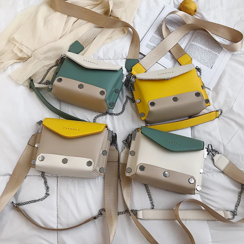 

2019 new impingement rivets small square bag simple single shoulder slant female bag