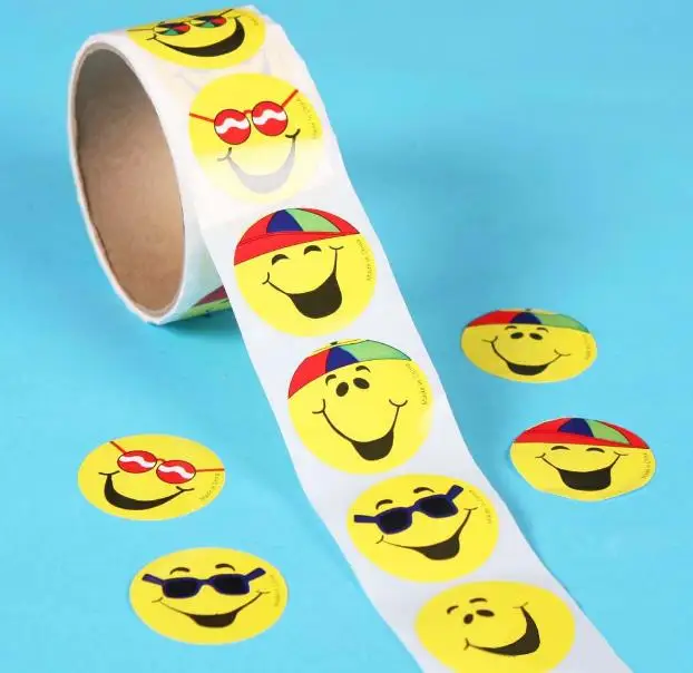 yellow smile face Наклейки на солнечную систему, Космический мир, тропическая рыба, Рождество, праздник, вечеринка, сувениры, студенческие наклейки-награды, смайлики, звезды, лица - Цвет: yellow smile face