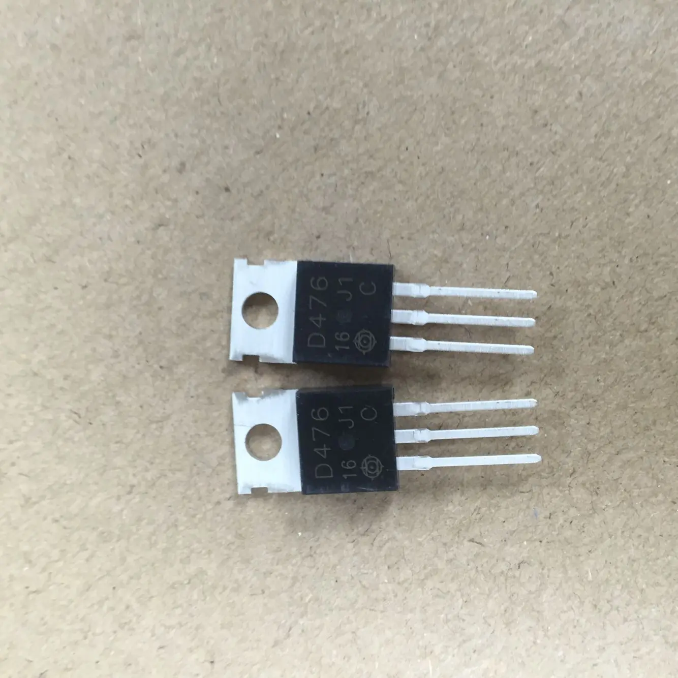 10 шт. 2SD476 Силовые транзисторы NPN TO 220 D476 Реле 