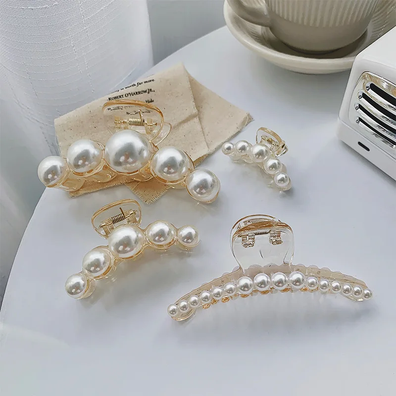 

New Pearls Women Hair Claw Clips Braiders Horsetail Clip Geometric Imitation Pearl Hairpin Crab for Ladies Hair Styling Tools