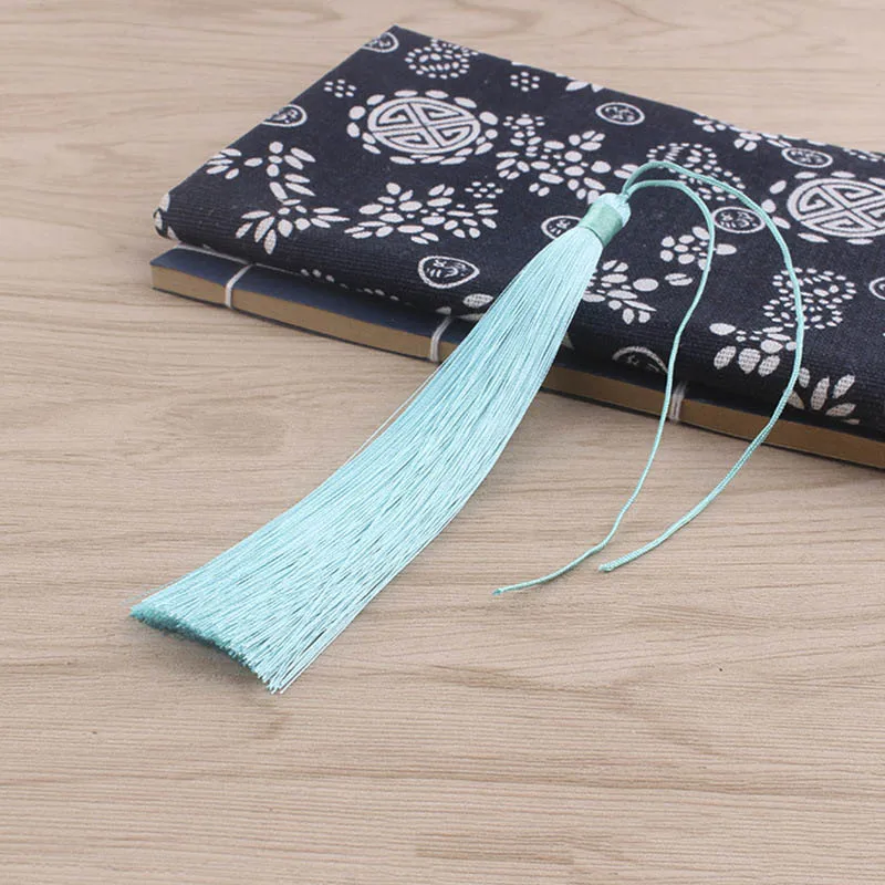 Light Blue 10 шт. 15 см длинные шелковые кисточки Шарм Кулон для Diy ювелирных изделий кисточкой серьги ручной работы одежда Ремесла Результаты поставщика - Цвет: Light Blue