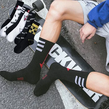 

Hip Hop Men Crew Socks Fashion Black White Socks Men Cotton Striped Alphabet Streetwear Novelty Personality Skateboard Tide Sox