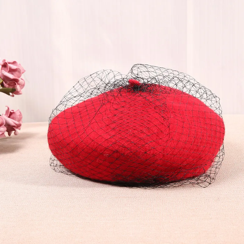 Red Французский стиль, винтажный женский белый берет, шапка бини, теплая зимняя женская шапка, кружевная австралийская шерстяная шапка для художника, милая повседневная одежда - Color: Red