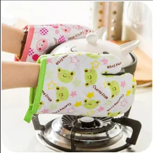 Ежедневная Применение тепла устойчивая изоляция перчатки устойчивого к высоким температурам из толстого хлопка Микроволновая печь перчатки указана цена